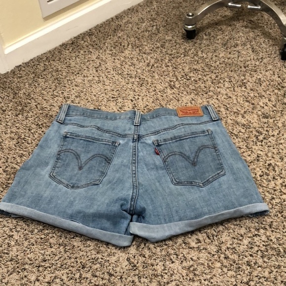 Levi’s Mid Length Shorts Size 31 Blue - Picture 3 of 10